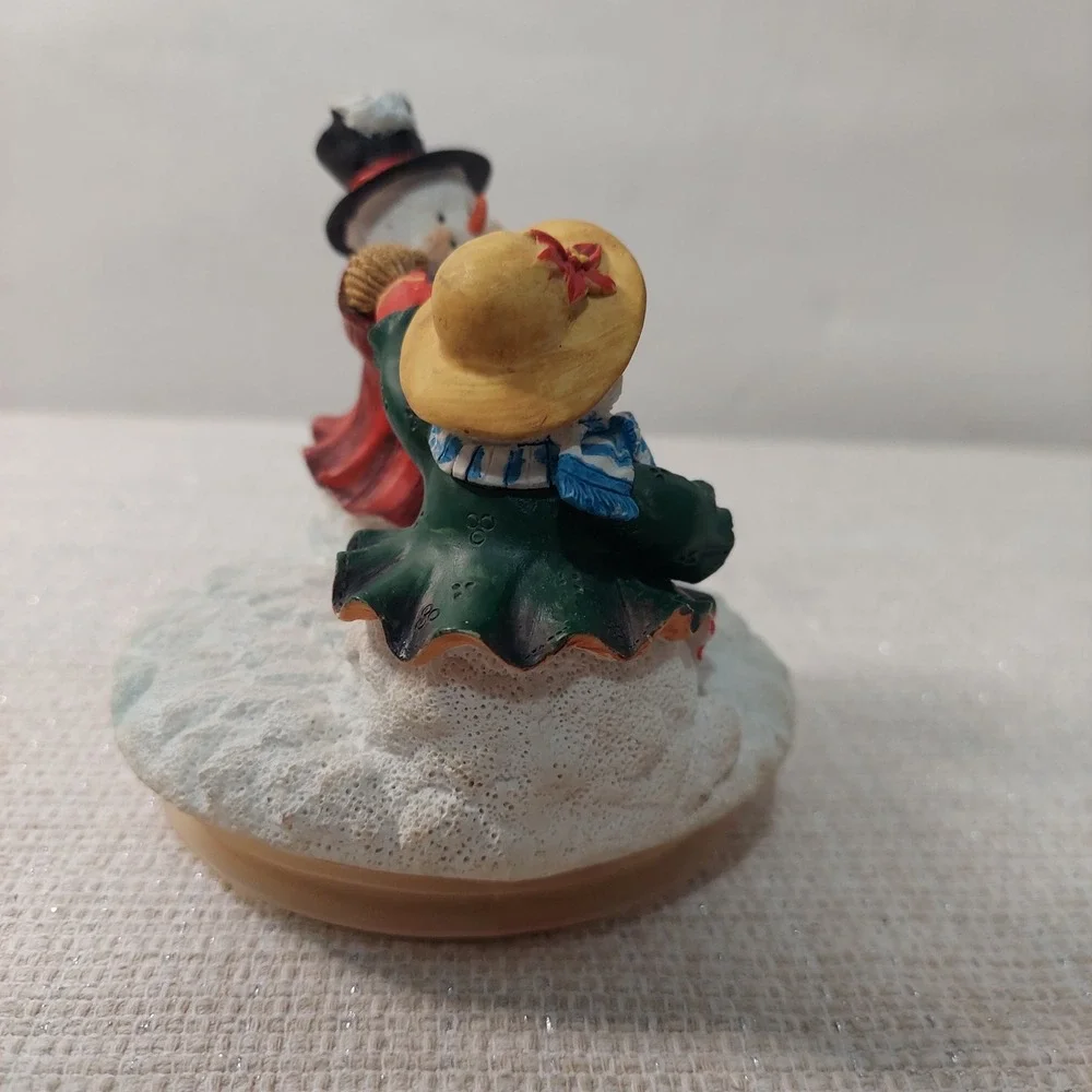 Vintage Snowman Family Jar Topper Christmas Decor Holiday Sledding 4.5 Inch‎